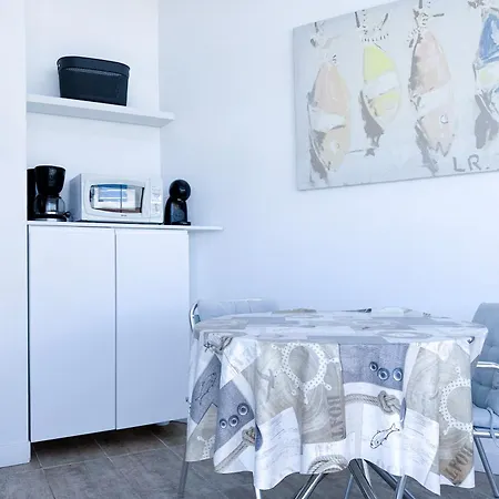 Alger - Rooftop Avec 1 Au Centre-ville D'antibes Апартаменты *